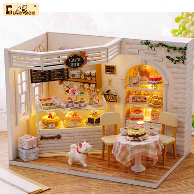 PUUZZLE 1:24 DIY Dollhouse Kit (Cake Diary)