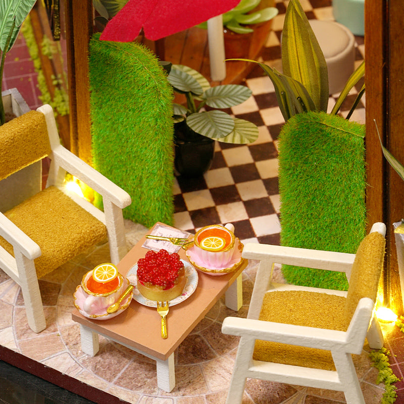 PUUZZLE 1:24 DIY Dollhouse Kit (Garden Cafe)