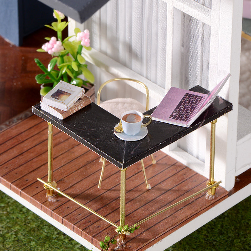 PUUZZLE 1:24 DIY Dollhouse Kit (Monet’s Garden)