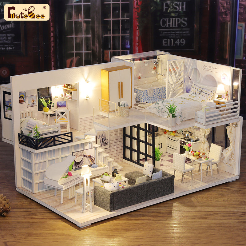 PUUZZLE 1: 24 DIY Dollhouse Kit (Happy Time)